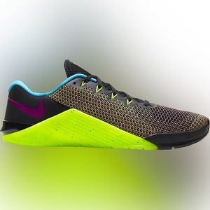 Nike Metcon 5 AMP // Black Green Strike